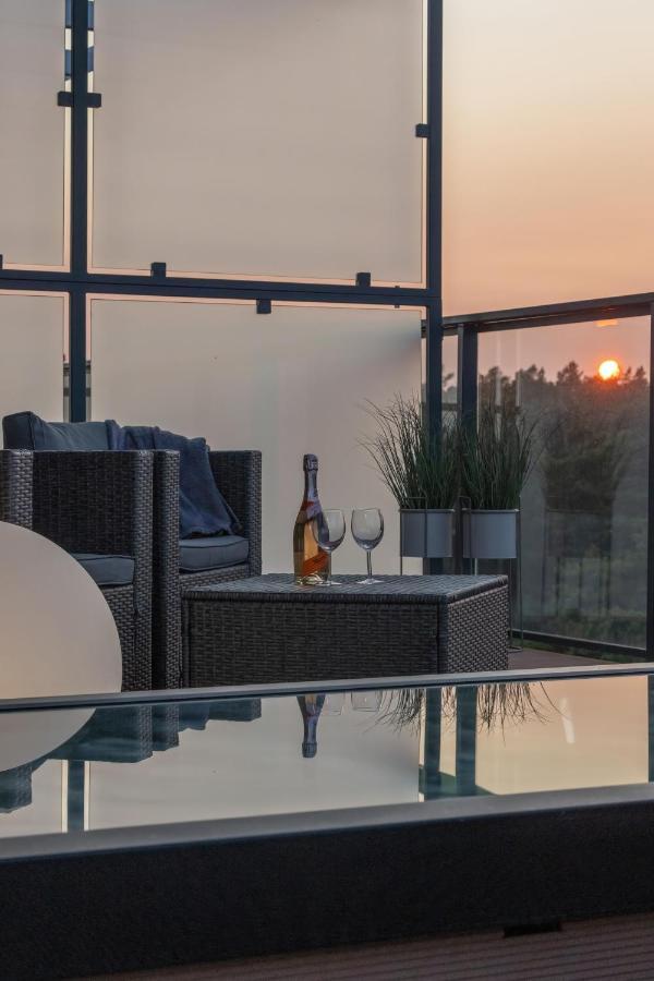 Lighthouse Luxury Penthouse - Jantar Apartamenty Mrzeżyno Buitenkant foto